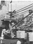11.jpg: Электрический кран для подъема гидросамолетов сохранился и после модернизации «Белфаста» — использовался в качестве шлюпочного крана. 