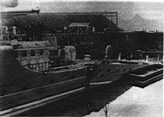 34.jpg: Корма «Лютцова», надломленная от взрыва торпеды с английской подводной лодки «Спирфиш»