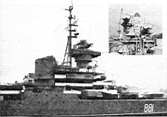 07.jpg: Носовая надстройка и фок-мачта крейсера «Свердлов». Справа вверху: кормовой КДП2-8 крейсера «Михаил Кутузов