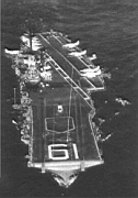 26.jpg: Ударный авианосец «Хэнкок» со «скайхоками» на палубе, 1960-е гг.