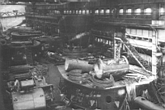 09.jpg: Конструкции вращающихся столов и подачных труб 2-й, 3-й и 4-й башен «Измаила» в котельном цехе Металлического завода