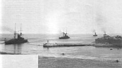 28.jpg: 3-я эскадра линкоров покидает Мальту, 9 ноября 1912 г. Первый идет «Хиберния» под флагом контр-адмирала С.Ф. Тереби, за ней следуют «Британния», «Доминион» и «Коммонвелф». 