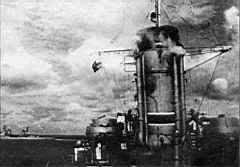 19.jpg: Крейсер «Молотов» в море, 1944 г.