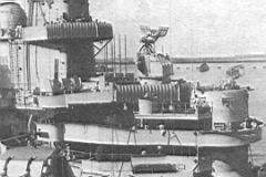 50.jpg: На головном корабле мостик вокруг боевой рубки поначалу был открытым и имел закругленную форму .